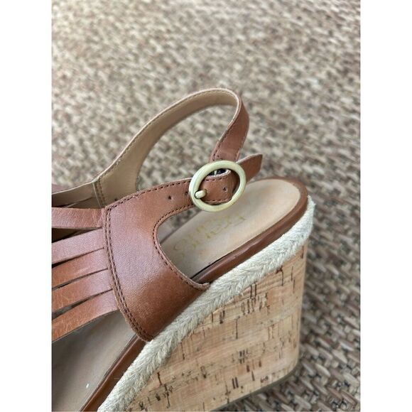 Frank Sarto 'Tammie' Wedges - Picture 9 of 10